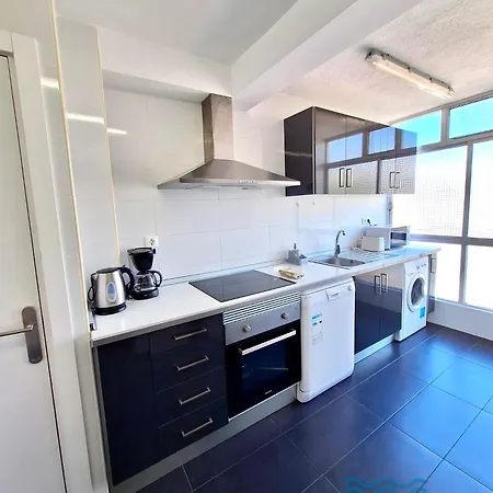 Apartbeach Capri Front Clima Y Wifi דירה