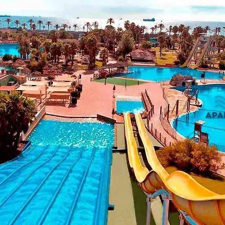 Apartbeach Capri Front Clima Y Wifi דירה *