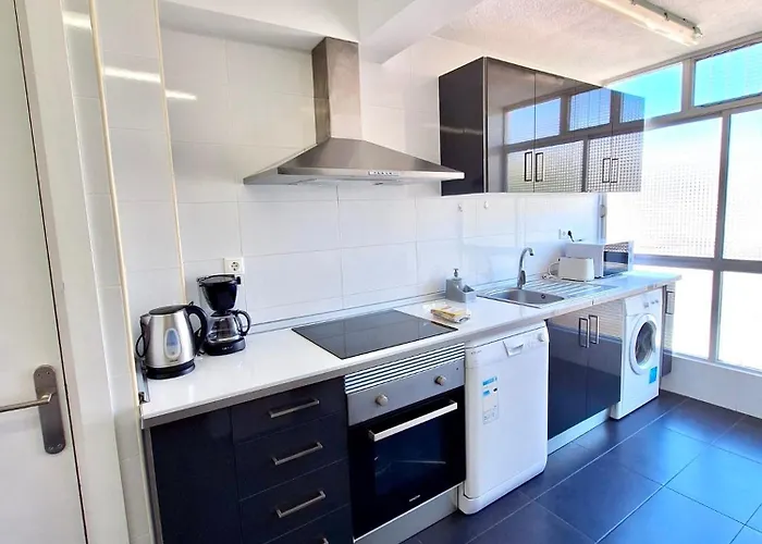 Apartbeach Capri Front Clima Y Wifi 公寓