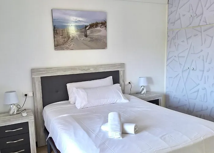 Apartbeach Capri Front Clima Y Wifi 公寓 *