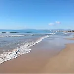 Apartbeach Capri Front Clima Y Wifi 아파트 살루